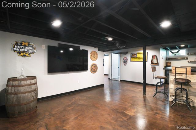 151 Highland Avenue, Clawson, MI 48017