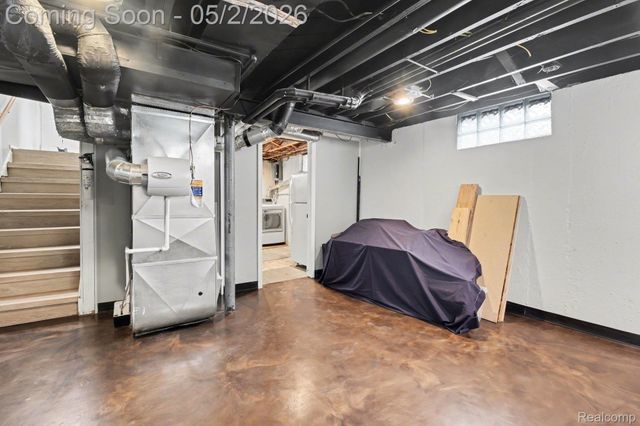 151 Highland Avenue, Clawson, MI 48017