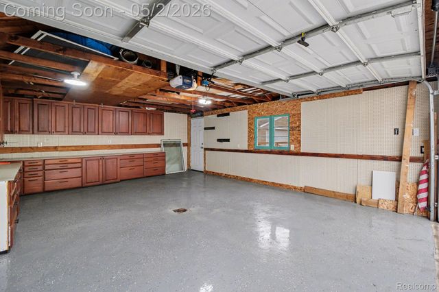 151 Highland Avenue, Clawson, MI 48017