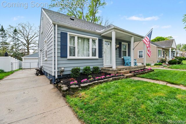 151 Highland Avenue, Clawson, MI 48017