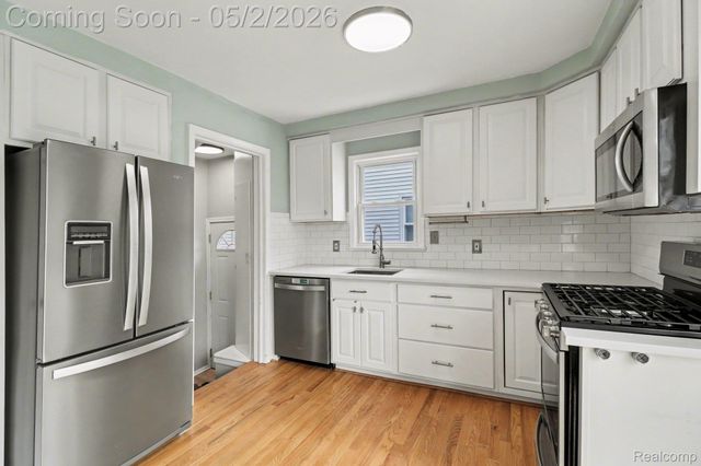 151 Highland Avenue, Clawson, MI 48017