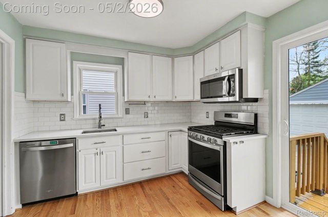 151 Highland Avenue, Clawson, MI 48017
