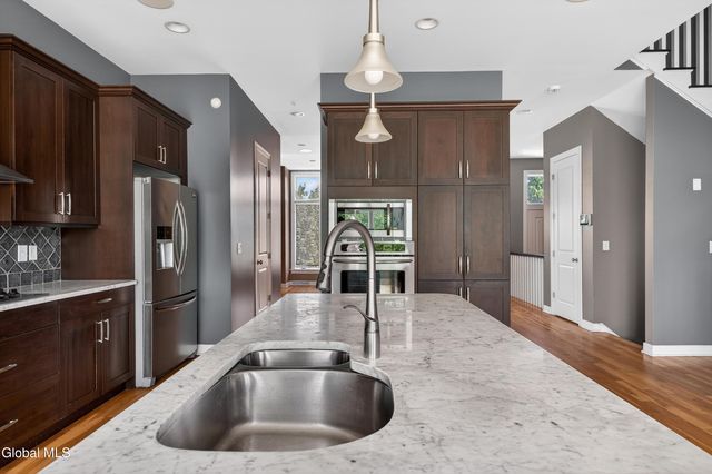 4 Bryn Mawr Court, Albany, NY 12211