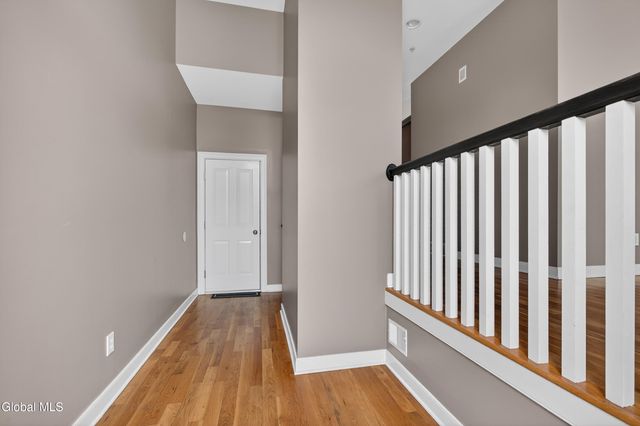 4 Bryn Mawr Court, Albany, NY 12211