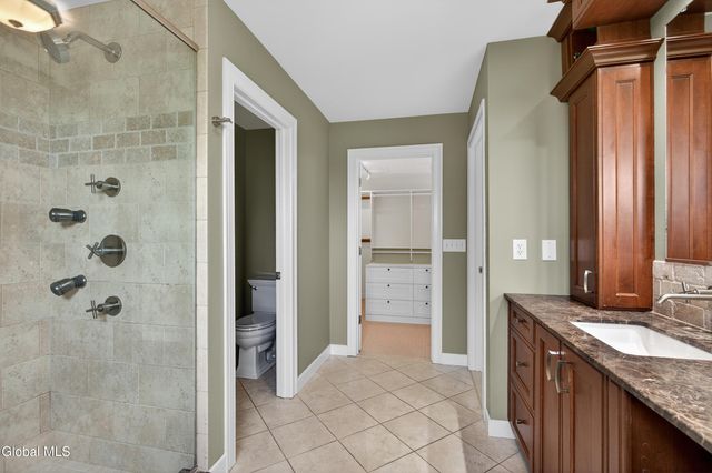 4 Bryn Mawr Court, Albany, NY 12211