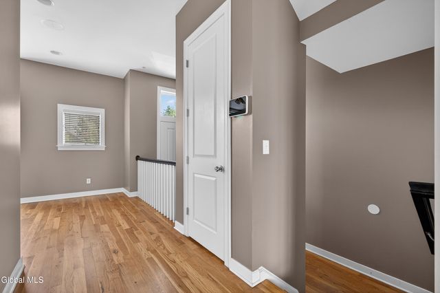 4 Bryn Mawr Court, Albany, NY 12211