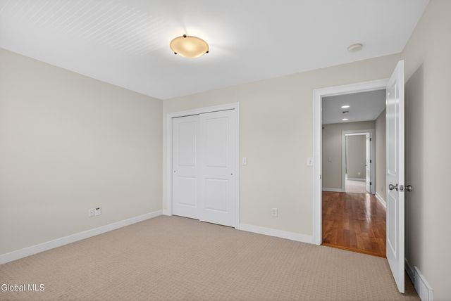 4 Bryn Mawr Court, Albany, NY 12211