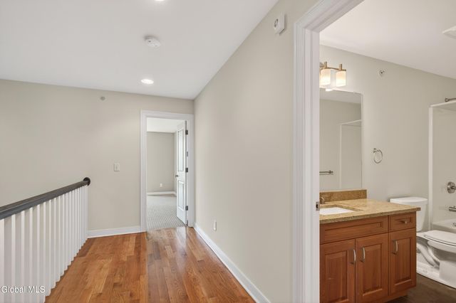 4 Bryn Mawr Court, Albany, NY 12211
