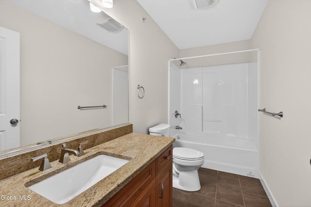 4 Bryn Mawr Court, Albany, NY 12211