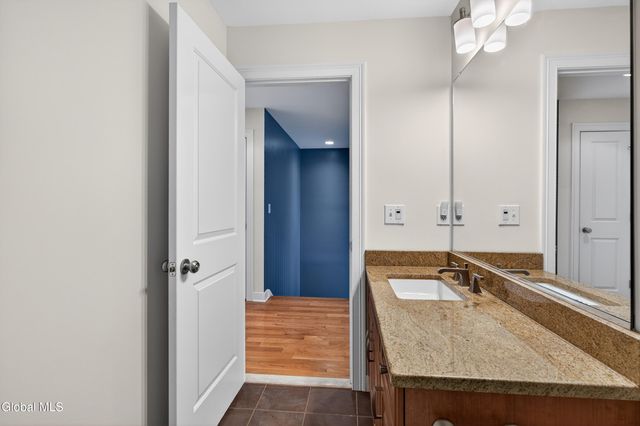 4 Bryn Mawr Court, Albany, NY 12211