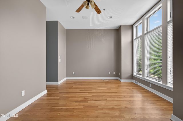 4 Bryn Mawr Court, Albany, NY 12211
