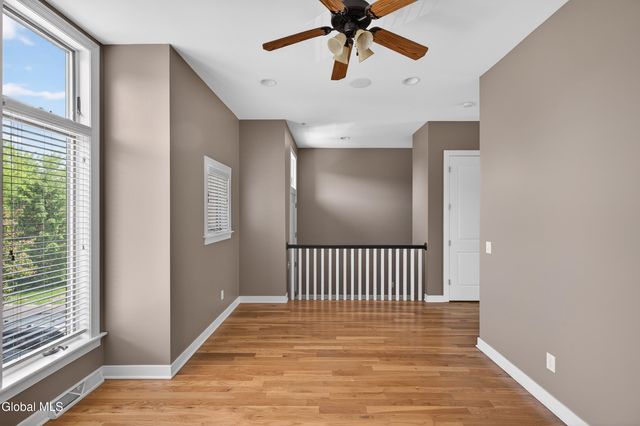 4 Bryn Mawr Court, Albany, NY 12211