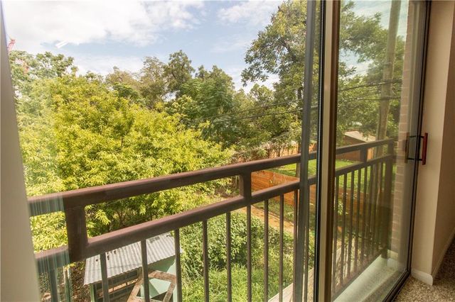 1401 E 4th ST 203, Austin, TX 78702
