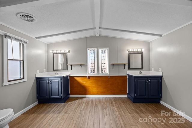 729 Don Felmet Road, Marshall, NC 28753