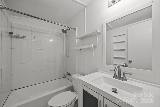 729 Don Felmet Road, Marshall, NC 28753