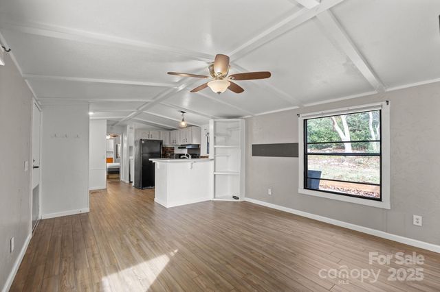 729 Don Felmet Road, Marshall, NC 28753