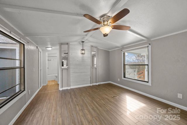 729 Don Felmet Road, Marshall, NC 28753