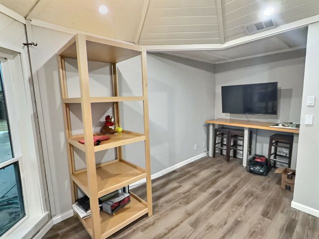 14148 Tanglewood Drive, Farmers Branch, TX 75234