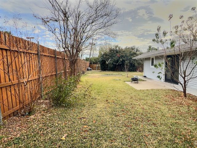 14148 Tanglewood Drive, Farmers Branch, TX 75234