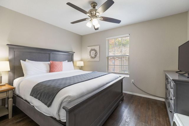 2907 Vineyards Parkway 5, Branson, MO 65616