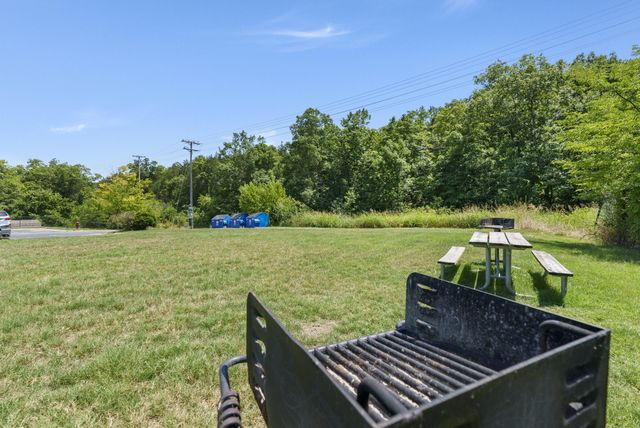 2907 Vineyards Parkway 5, Branson, MO 65616