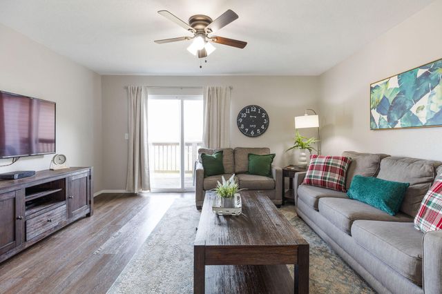 2907 Vineyards Parkway 5, Branson, MO 65616