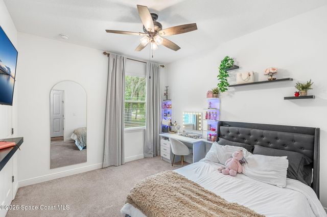 900 Nixon Circle NE, Palm Bay, FL 32907