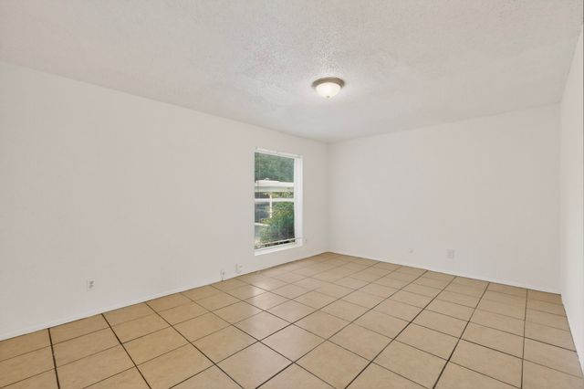 6808 Trail Lake Drive A, Fort Worth, TX 76133