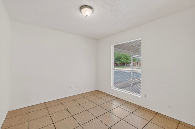 6808 Trail Lake Drive A, Fort Worth, TX 76133