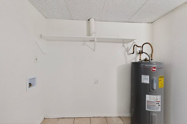 6808 Trail Lake Drive A, Fort Worth, TX 76133