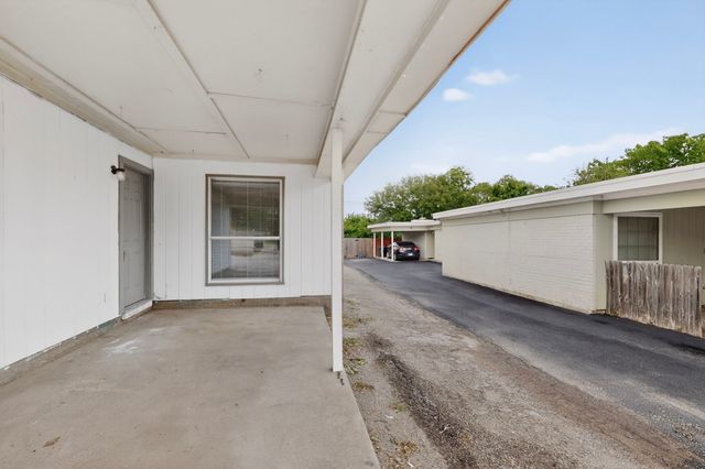 6808 Trail Lake Drive A, Fort Worth, TX 76133