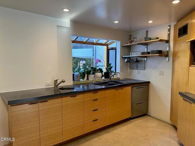 3551 Dixie Canyon Place, Los Angeles, CA 91423