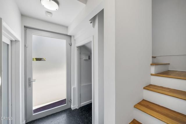 3551 Dixie Canyon Place, Los Angeles, CA 91423