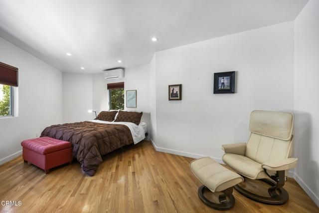 3551 Dixie Canyon Place, Los Angeles, CA 91423