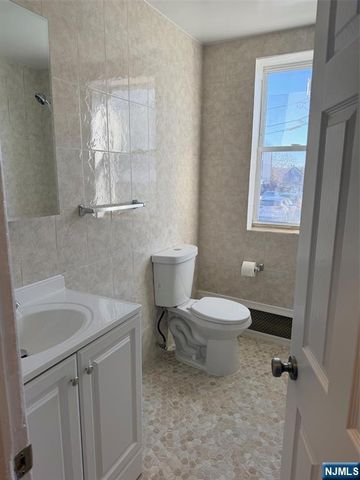 2 N 4th Street 3, Paterson, NJ 07522