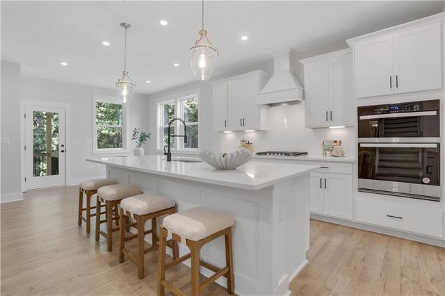 4002 Adler Circle, Buford, GA 30519