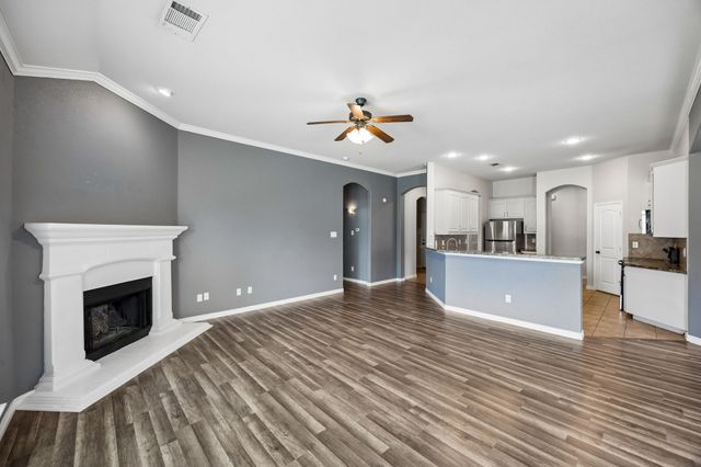 425 Corriente Trail, Azle, TX 76020