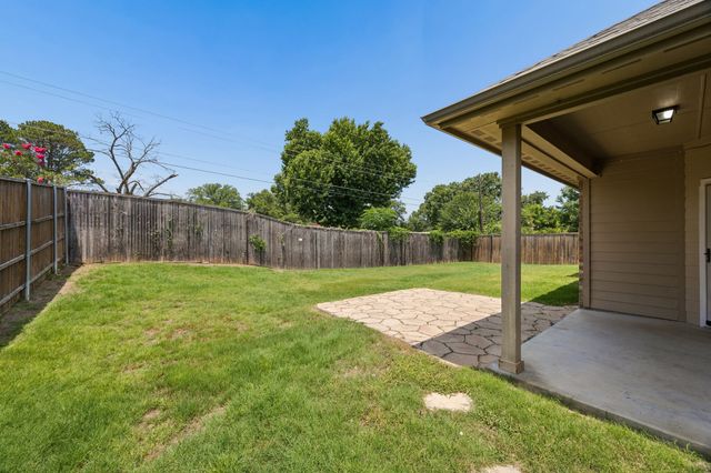 425 Corriente Trail, Azle, TX 76020