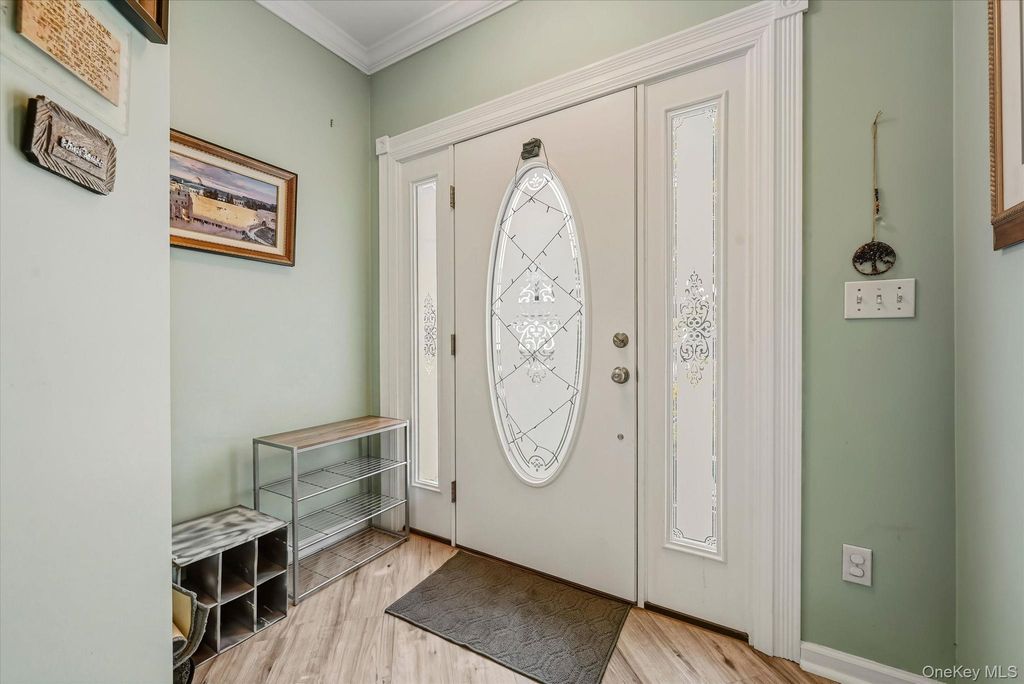272 Tamerisk Lane, New Windsor, NY 12553 — photo 4
