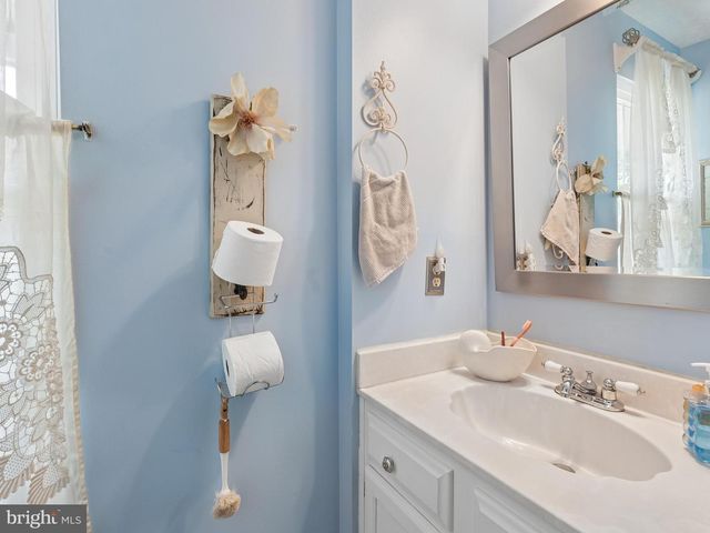 4545 DIEHL CT, Woodbridge, VA 22193