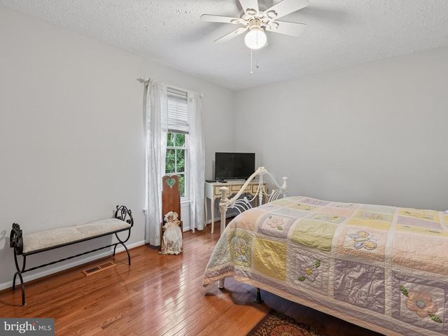 4545 DIEHL CT, Woodbridge, VA 22193