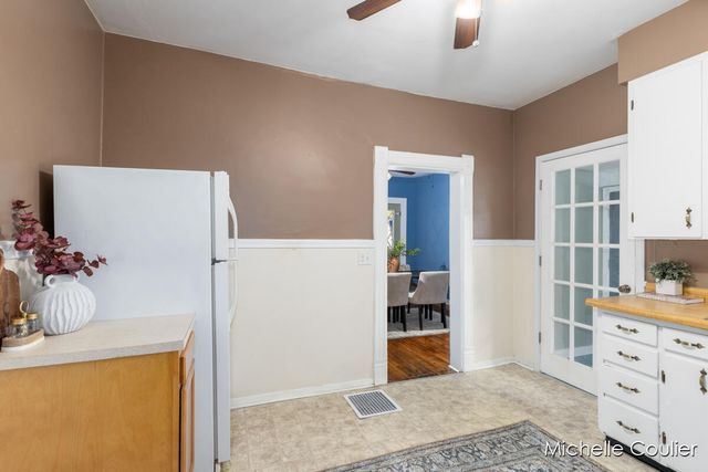 820 5th Street NW, Grand Rapids, MI 49504