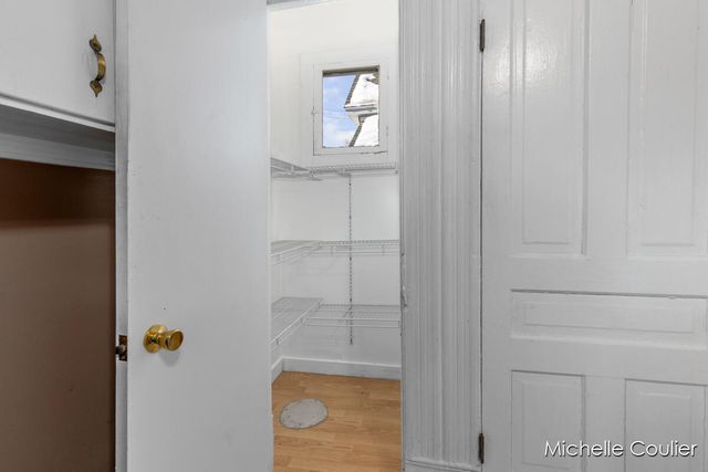 820 5th Street NW, Grand Rapids, MI 49504