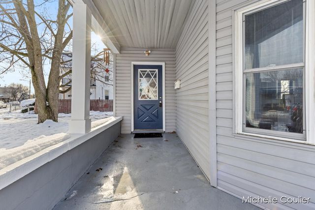 820 5th Street NW, Grand Rapids, MI 49504