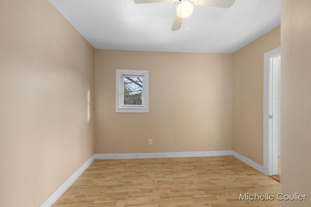 820 5th Street NW, Grand Rapids, MI 49504