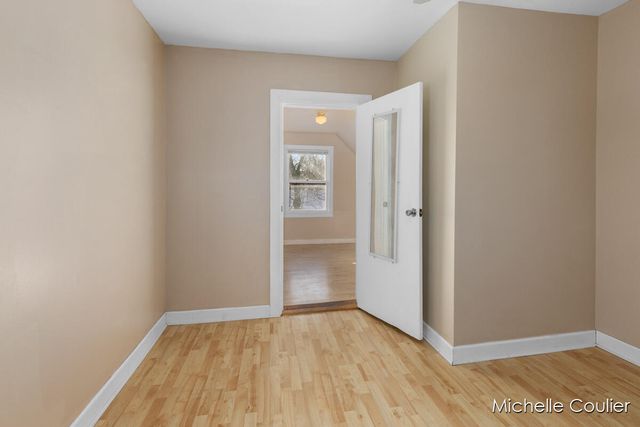 820 5th Street NW, Grand Rapids, MI 49504