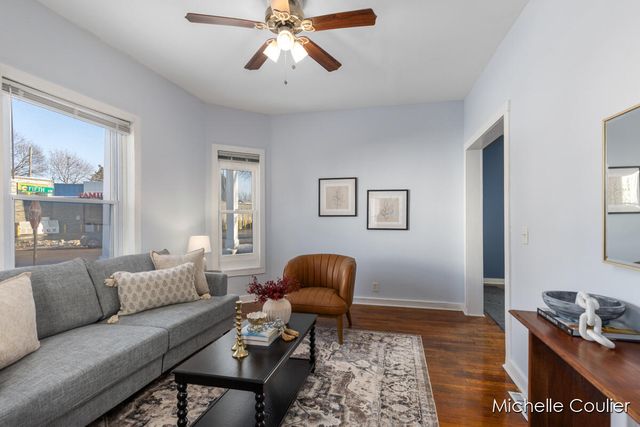 820 5th Street NW, Grand Rapids, MI 49504