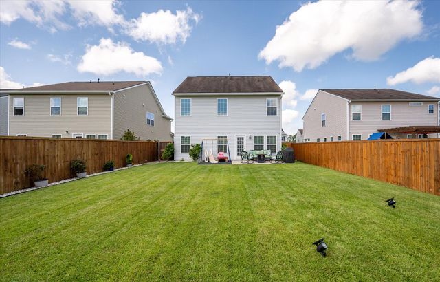 209 Daniels Creek Circle, Goose Creek, SC 29445