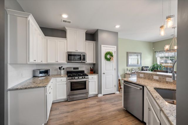 209 Daniels Creek Circle, Goose Creek, SC 29445