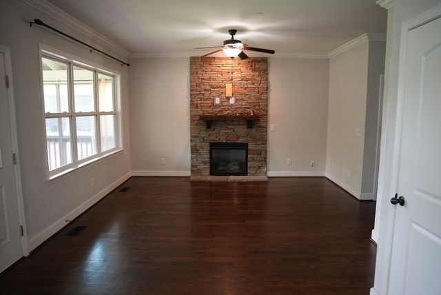612 Nevins Pl, Nolensville, TN 37135